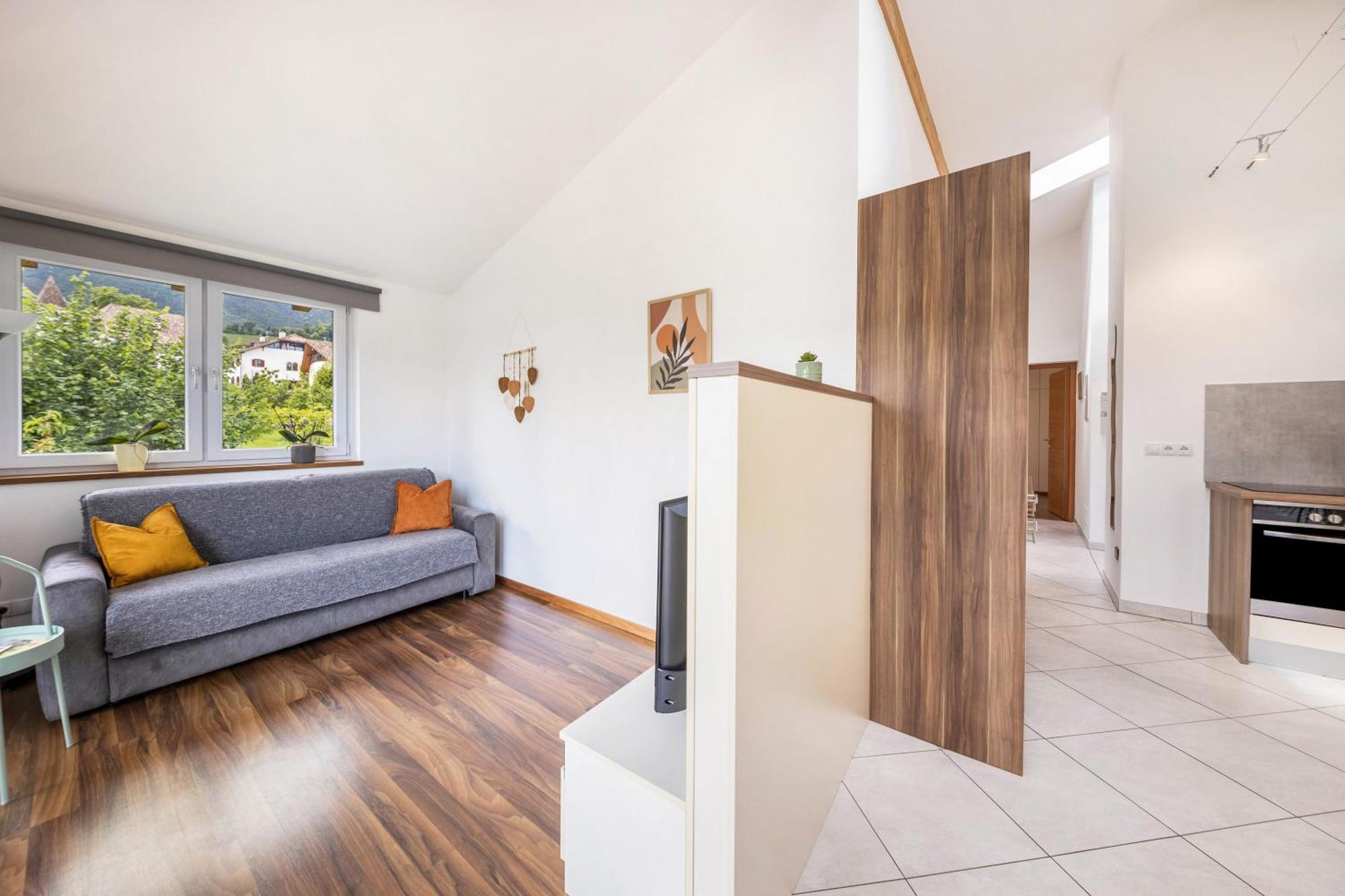 Angerblick Apartment アッピアーノ・スッラ・ストラーダ・デル・ヴィーノ エクステリア 写真